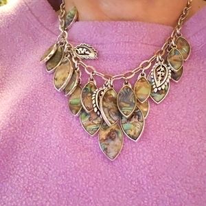 Reversible statement necklace